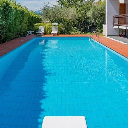 Casa Claire Apartment *