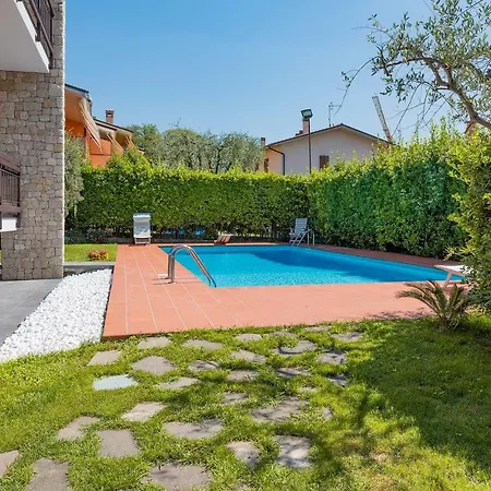 Casa Claire Apartment *